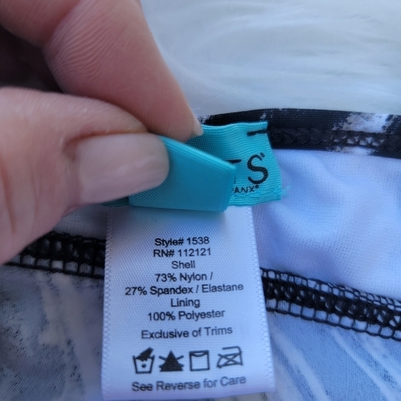 Assets Spanx Swimwear Push Up Underwire Tankini Top with Ruched Sides M - Picture 10 of 10